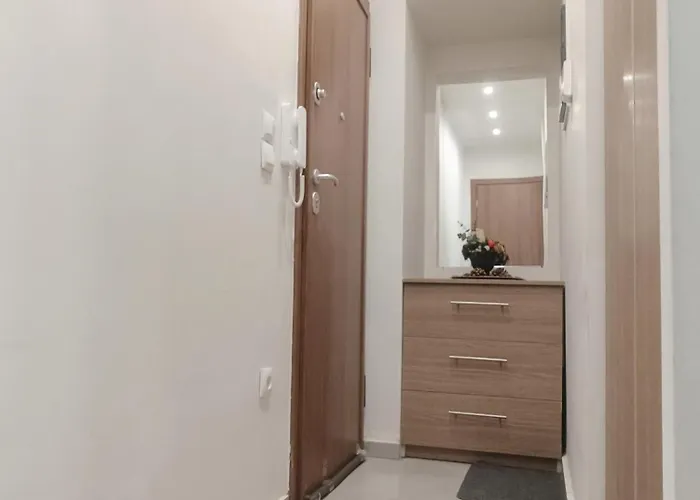 Ibis Studio Close To Aristotelous Square