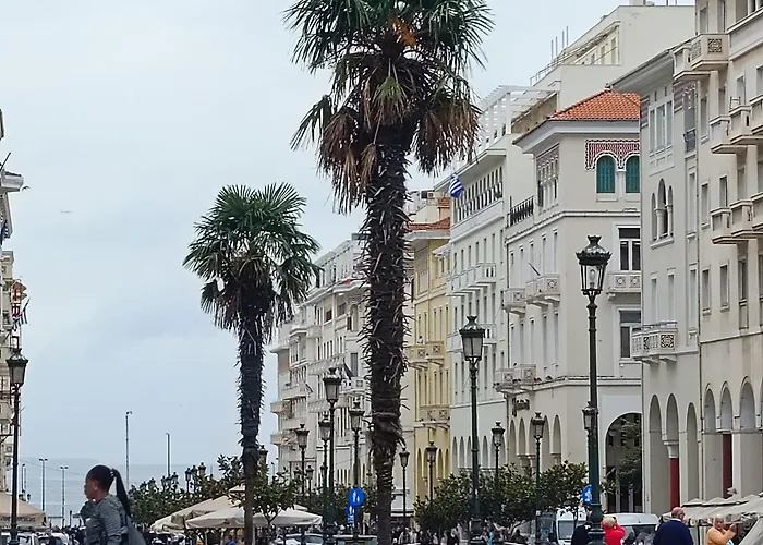 Ibis Studio Close To Aristotelous Square